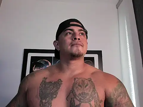 Snapshot of Maxcarrther chatting on 07-10-26, 06:52 Maxcarrther online show from 07-10-26, 06:52