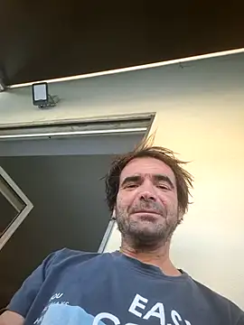 Snapshot of FilipeGmr chatting on 07-12-26, 05:36 FilipeGmr online show from 07-12-26, 05:36