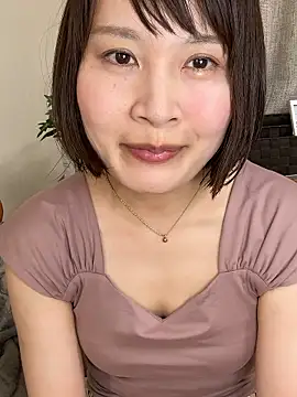Snapshot of xxmioxx chatting on 07-11-26, 11:16 xxmioxx online show from 07-11-26, 11:16