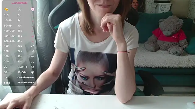 Snapshot of __Alisa__ chatting on 07-13-26, 12:26 Alisa online show from 07-13-26, 12:26