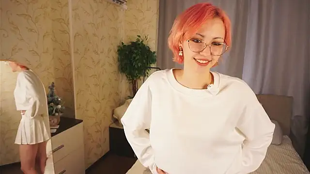 Snapshot of ErmelindaRottner chatting on 07-12-26, 06:47 ErmelindaRottner online show from 07-12-26, 06:47