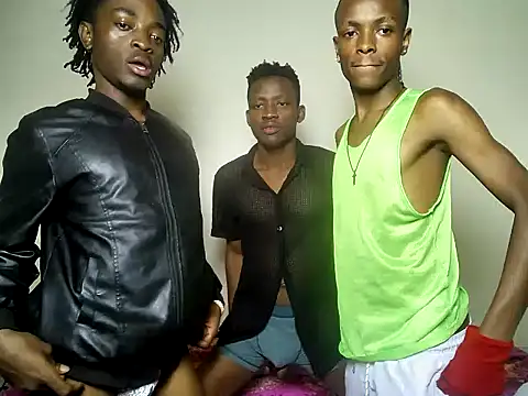 Snapshot of threemanias chatting on 07-20-26, 01:13 threemanias online show from 07-20-26, 01:13