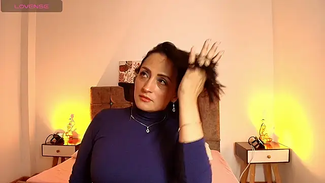Eva Bellucci online show from 07-13-26, 03:50