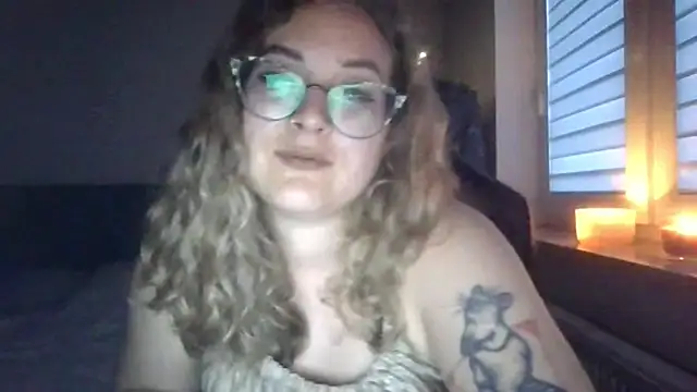 Snapshot of LucyTease chatting on 07-07-26, 06:44 LucyTease online show from 07-07-26, 06:44