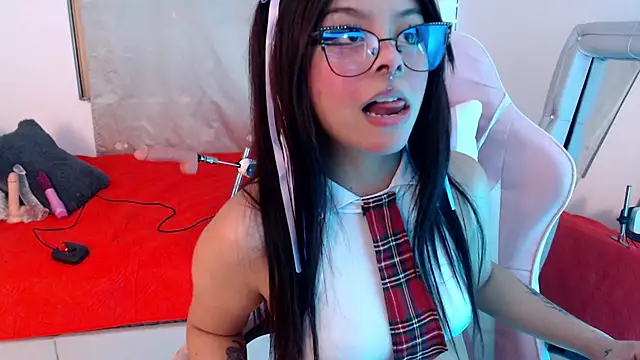 Snapshot of Candyvibe_ chatting on 07-07-26, 06:47 Candyvibe online show from 07-07-26, 06:47