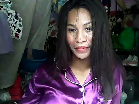 Snapshot of simplytrans chatting on 07-07-26, 01:41 simplytrans online show from 07-07-26, 01:41