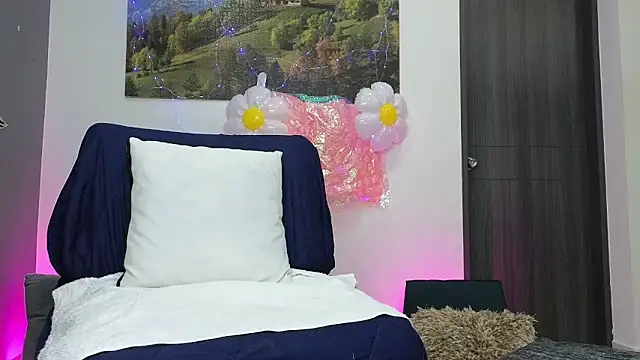 Snapshot of katiasupreme1 chatting on 02-01-26, 03:54 katiasupreme1 online show from 02-01-26, 03:54