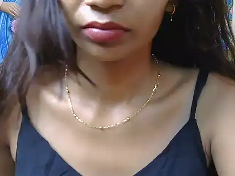 Snapshot of Yours-kavya chatting on 07-09-26, 04:35 Yours-kavya online show from 07-09-26, 04:35