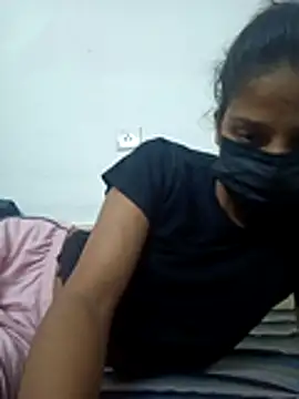 Lovely-Gupta online show from 07-23-26, 04:58