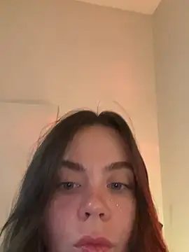 19 PetiteEilish 97 online show from 07-12-26, 07:47
