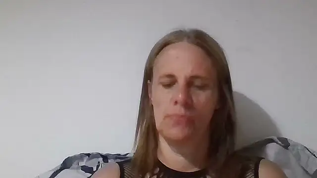Snapshot of CheekyNicky chatting on 07-13-26, 09:14 CheekyNicky online show from 07-13-26, 09:14