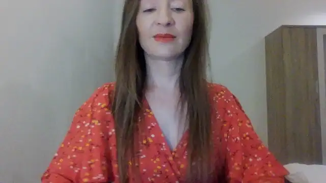 Snapshot of Sweet_Poeme chatting on 07-16-26, 01:52 Sweet Poeme online show from 07-16-26, 01:52