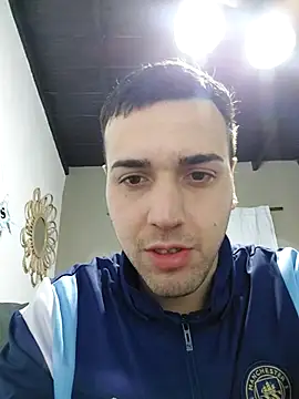 Snapshot of Agusss_2000 chatting on 07-09-26, 12:04 Agusss 2000 online show from 07-09-26, 12:04