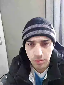Snapshot of Agusss_2000 chatting on 07-08-26, 03:24 Agusss 2000 online show from 07-08-26, 03:24