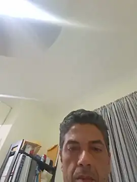 Snapshot of DMijares chatting on 07-09-26, 03:40 DMijares online show from 07-09-26, 03:40