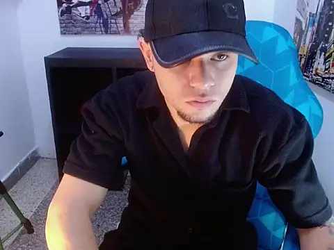 Snapshot of Brian_Hunt chatting on 07-10-26, 12:16 Brian Hunt online show from 07-10-26, 12:16