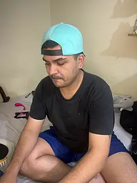 LatinBearX online show from 07-09-26, 11:59