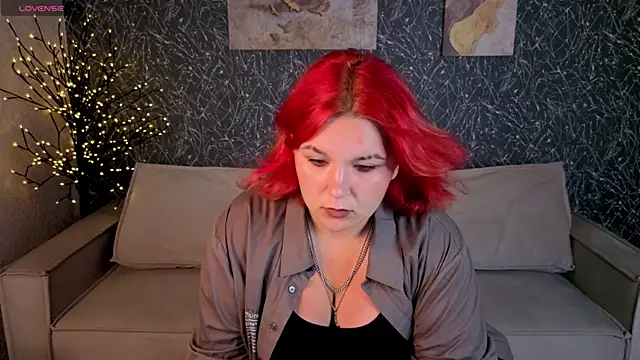 Emma Davise online show from 07-14-26, 02:00