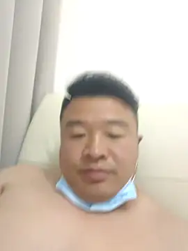 Snapshot of xiaowu2323 chatting on 07-09-26, 06:07 xiaowu2323 online show from 07-09-26, 06:07