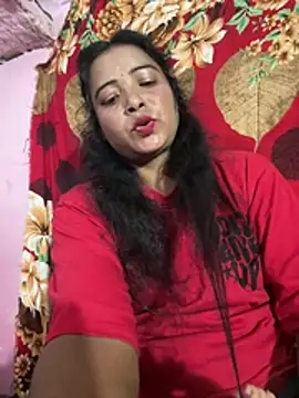 Snapshot of queen_1211 chatting on 07-11-26, 02:12 queen 1211 online show from 07-11-26, 02:12