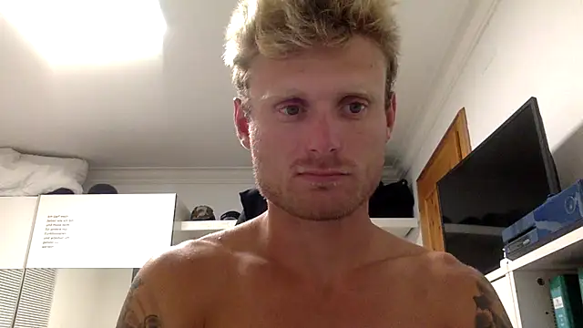 Nakedendurance1994 online show from 07-22-26, 08:22
