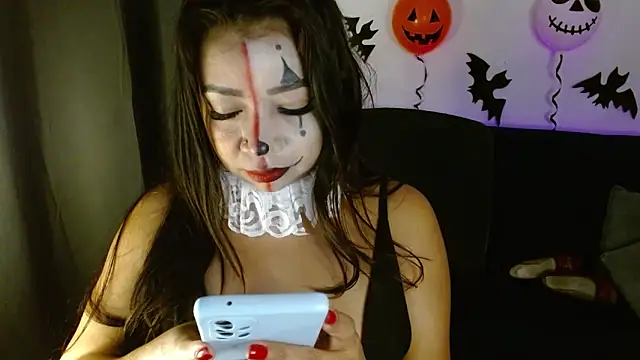 lispetite online show from 10-31-25, 05:59