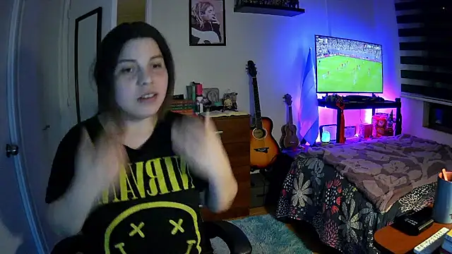 Snapshot of Allis_Wonderland chatting on 07-12-26, 03:18 Allis Wonderland online show from 07-12-26, 03:18
