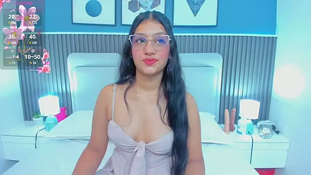 Vale cute18 online show from 07-16-26, 11:40