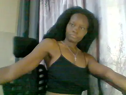 Snapshot of Sashalunar chatting on 07-10-26, 12:05 Sashalunar online show from 07-10-26, 12:05