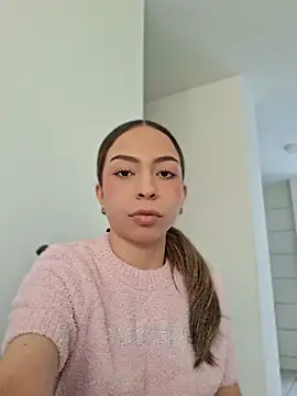 Snapshot of LuluBerry7 chatting on 07-16-26, 03:53 LuluBerry7 online show from 07-16-26, 03:53