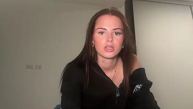 Snapshot of KateKinley chatting on 07-18-26, 05:38 KateKinley online show from 07-18-26, 05:38