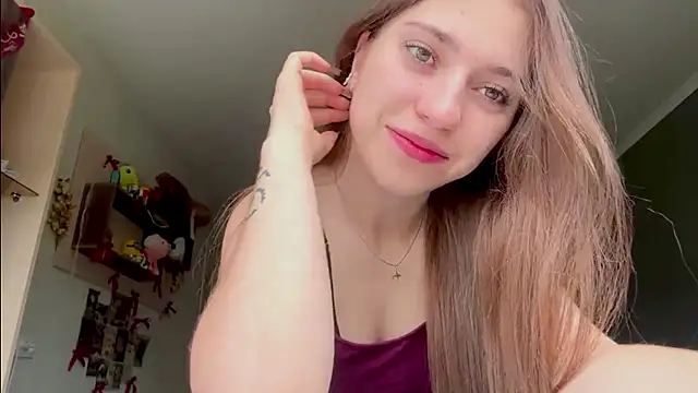 Snapshot of LilliamDowling chatting on 07-11-26, 02:28 LilliamDowling online show from 07-11-26, 02:28