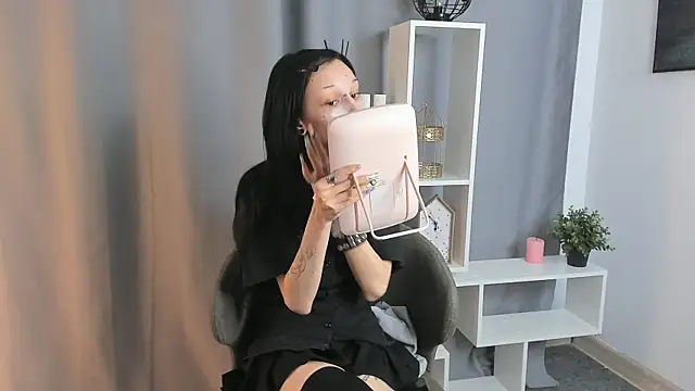 Snapshot of LawannaOmersa chatting on 07-14-26, 01:50 LawannaOmersa online show from 07-14-26, 01:50
