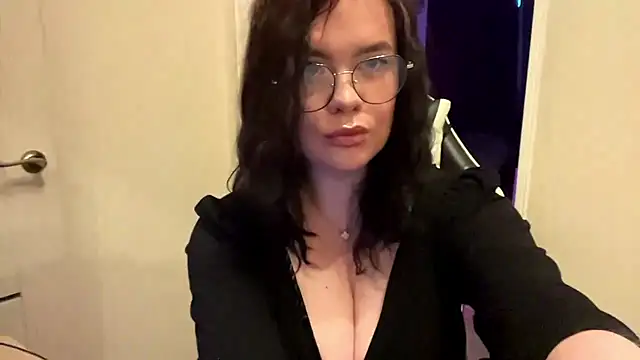 Snapshot of AdelinaVirelle chatting on 07-14-26, 05:08 AdelinaVirelle online show from 07-14-26, 05:08