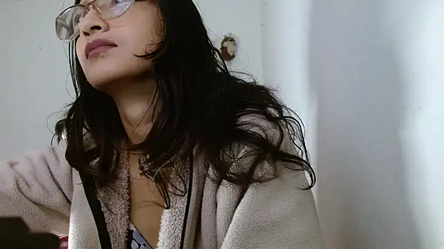 Snapshot of Hurrem-Rouse chatting on 07-15-26, 01:51 Hurrem-Rouse online show from 07-15-26, 01:51