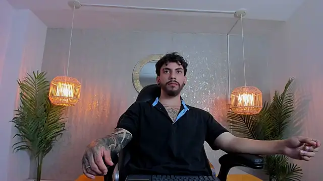 Snapshot of leviwolff chatting on 07-12-26, 03:29 leviwolff online show from 07-12-26, 03:29
