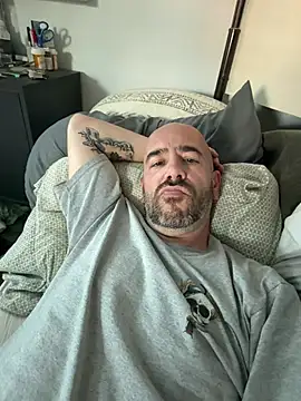 Snapshot of Vito2756 chatting on 07-15-26, 01:56 Vito2756 online show from 07-15-26, 01:56