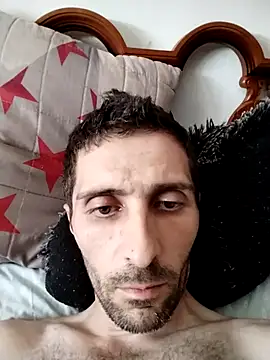 Snapshot of adrieric87 chatting on 07-22-26, 03:25 adrieric87 online show from 07-22-26, 03:25