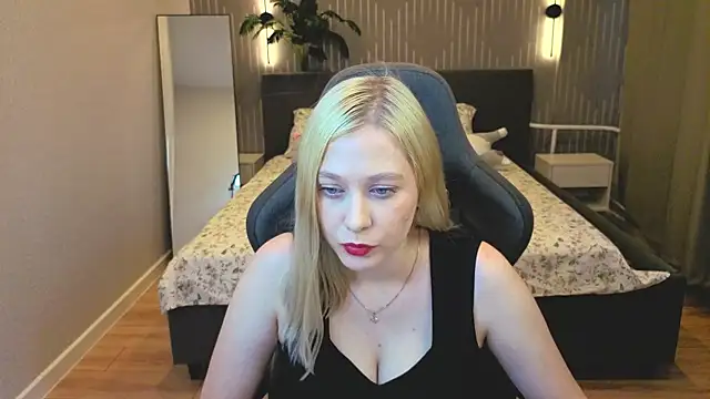 AmeliaxCandy online show from 07-21-26, 11:55