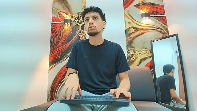 LUCA GREEND online show from 07-13-26, 12:37