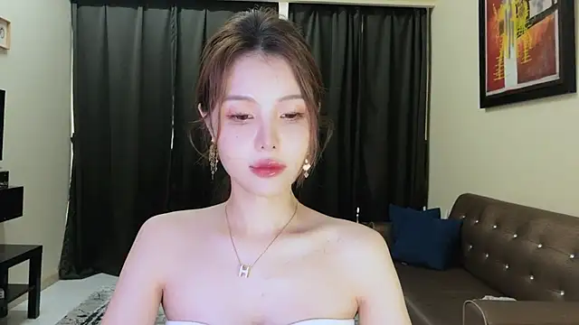 Yuki Juicy online show from 07-15-26, 10:22