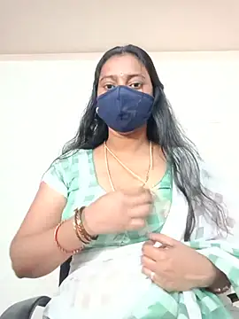 Snapshot of laxi_tamilponnu chatting on 07-15-26, 05:03 laxi tamilponnu online show from 07-15-26, 05:03