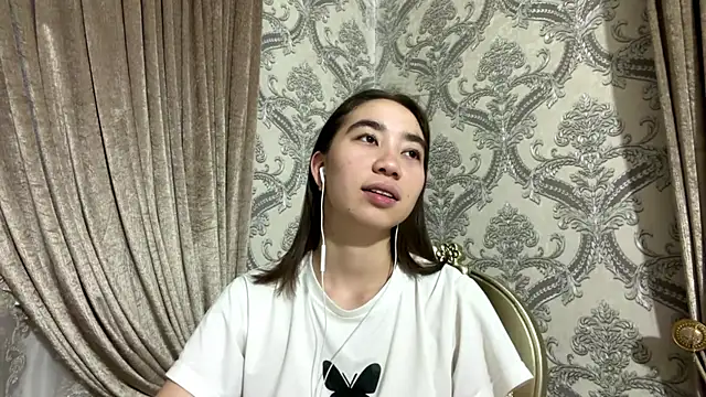 cocoSharms online show from 07-19-26, 03:09