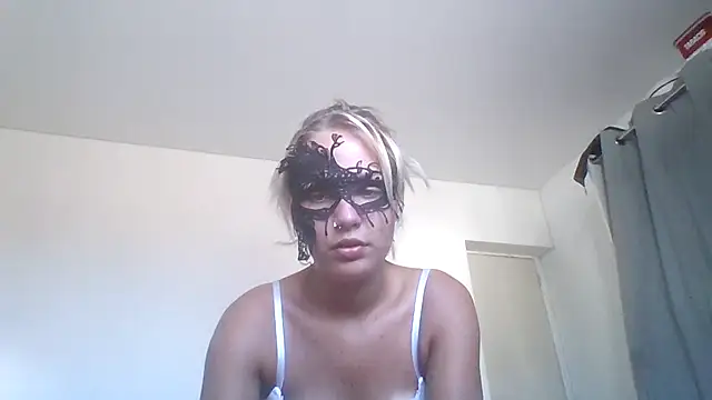 Snapshot of JeuneCharme1 chatting on 07-17-26, 01:30 JeuneCharme1 online show from 07-17-26, 01:30