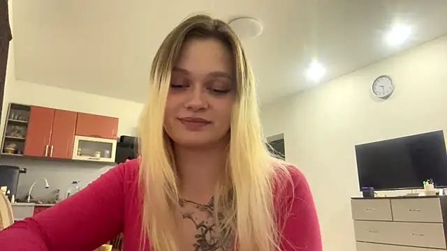 Snapshot of MaggyVerse chatting on 07-14-26, 02:23 MaggyVerse online show from 07-14-26, 02:23