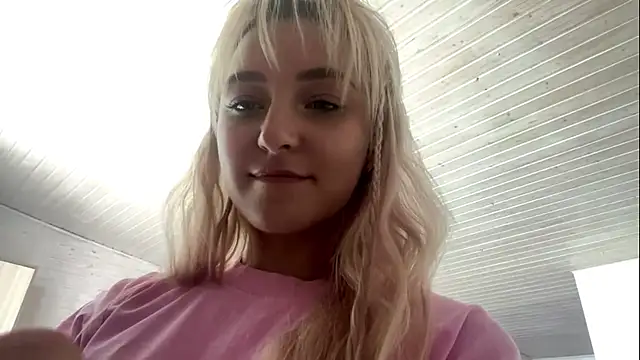 Snapshot of LilEvi chatting on 07-13-26, 08:35 LilEvi online show from 07-13-26, 08:35