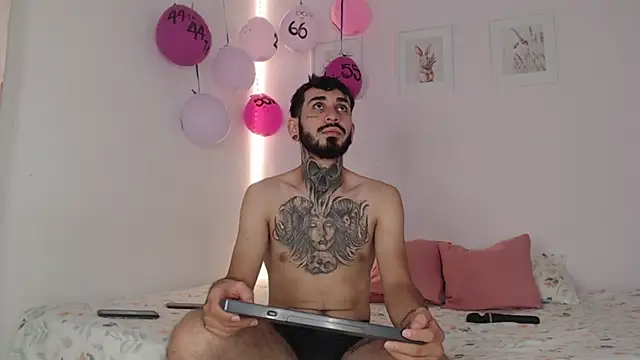 Tyler y lunita online show from 07-25-26, 12:51