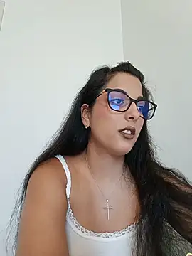 Snapshot of Foxy_reed chatting on 07-16-26, 11:29 Foxy reed online show from 07-16-26, 11:29