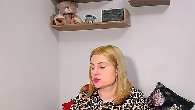 Snapshot of alisenties chatting on 02-01-26, 03:43 alisenties online show from 02-01-26, 03:43