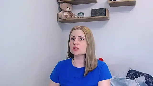 Snapshot of alisenties chatting on 03-25-26, 04:17 alisenties online show from 03-25-26, 04:17